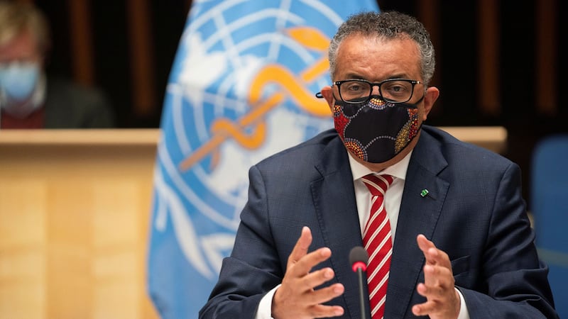2020年10月5日。世卫总干事谭德塞( Tedros Adhanom Ghebreyesus )在会议上指出,对所有人来说,这场大流行病应被视为一记警钟。(路透社图片)