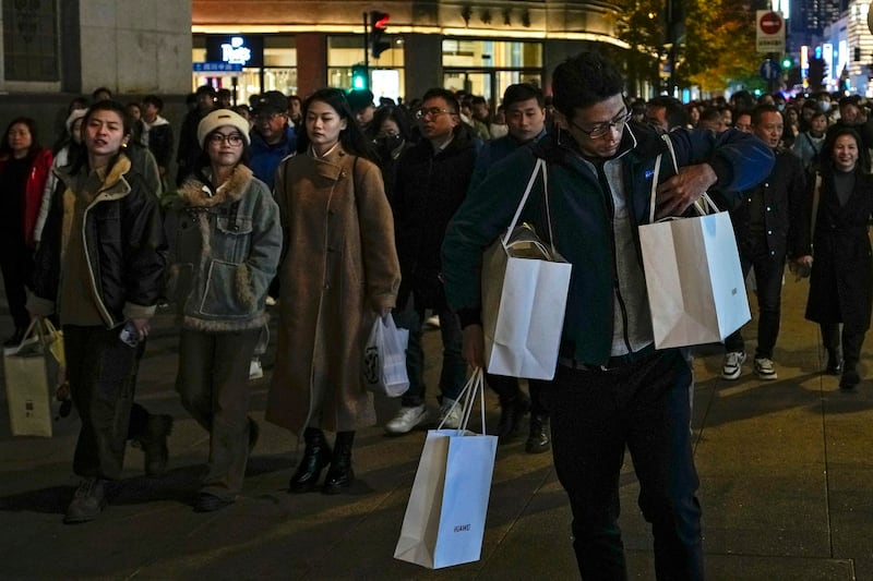 ENG_CHN_EconomicWoes_12152023.5.jpg