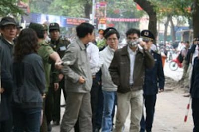 Le-quoc-quan-anhbasam-250.jpg