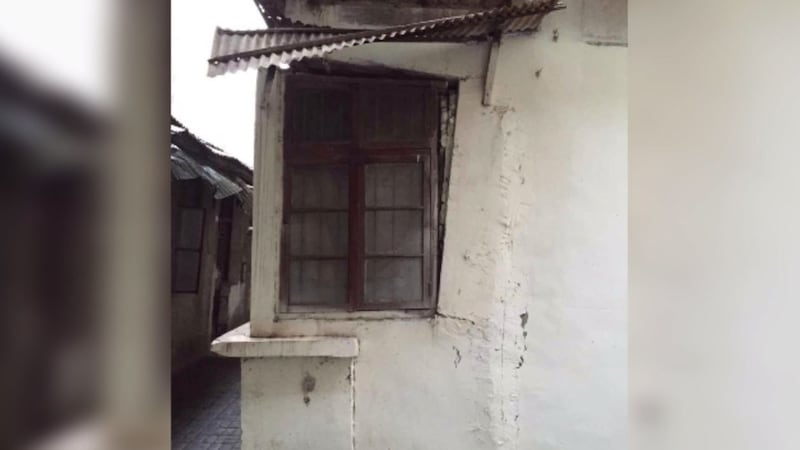 姚青位于汉口江大路的家, 去年因地铁施工严重损毁。(姚青独家提供,拍摄日期不详)
